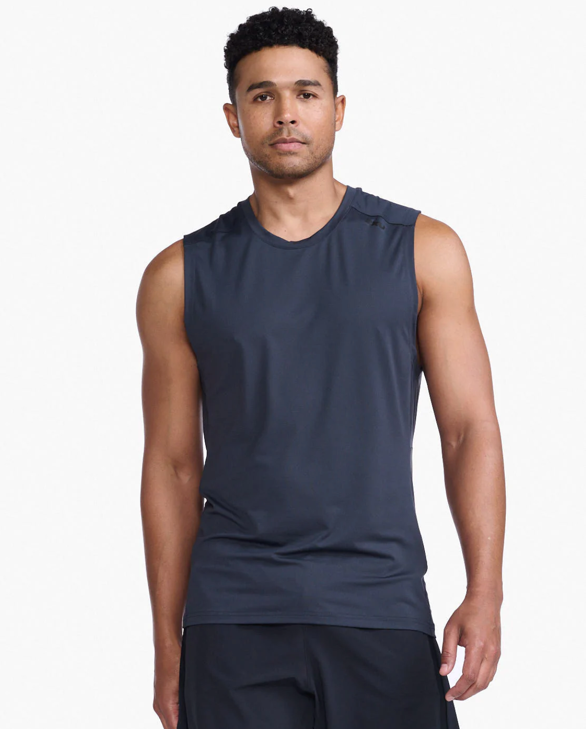 Polera de running Hombre 2XU Motion Tank India Ink Black