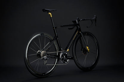 Cuadro de Bicicleta Chapter2 Toa: BLACK + UD W/ GOLD (KOURA)