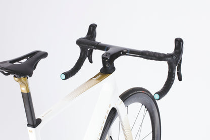 Cuadro de Bicicleta Chapter2 Toa: White / GOLD (KOURA)