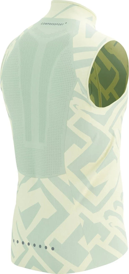 Chaqueta cortaviento de running hombre, Compressport Hurricane Windproof Vest Colores blanco amarillo