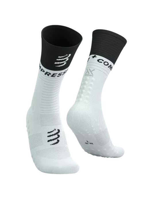 Calcetín Medio de Running Compresión -Compressport Mid Compression Socks V2.0 Blanco Negro