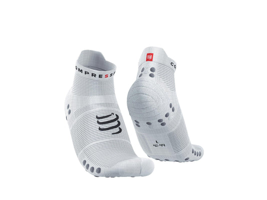 Calcetines de Running Cortos Compressport Pro Racing Socks RUN LOW v4.0 Blanco aluminio