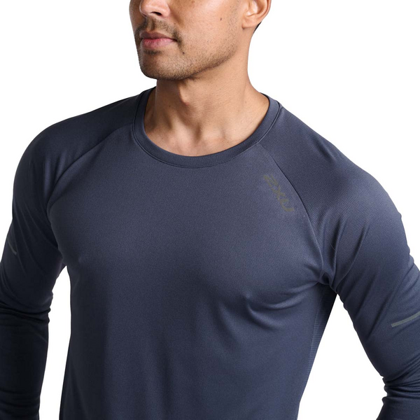 Polera Hombre Aero L/S India Ink/Black Reflective - 2XU