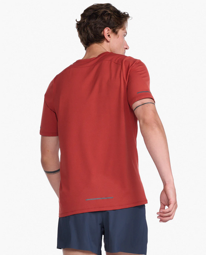 Polera deportiva manga corta de Hombre Light Speed Tee Rojo reflectante - 2XU